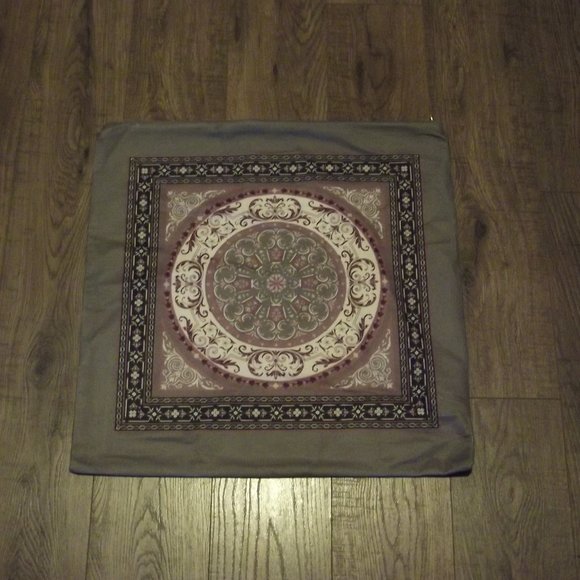 2 Piece Soft Mandala Design Accent Pillowcases - 20"x20" - Picture 2 of 5